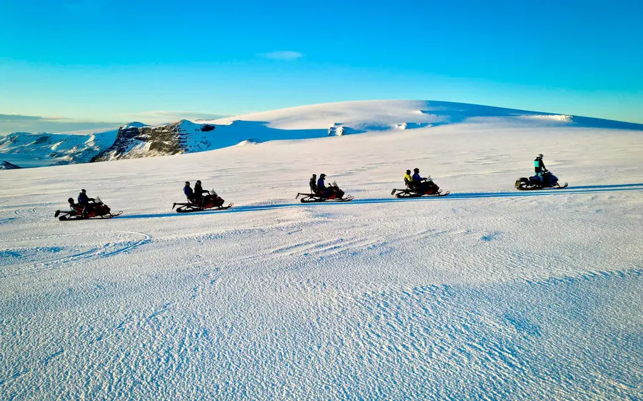 Reykjavik: Schneemobiltour auf dem Langjökull-Gletscher mit Transfer